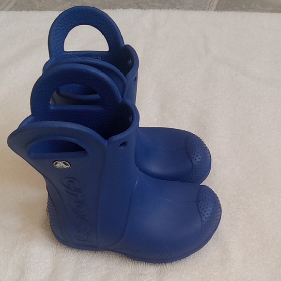 Excellent Condition Kids Vibrant Blue Crocs  Rain Boots  Toddler Size 7 - Picture 2 of 7